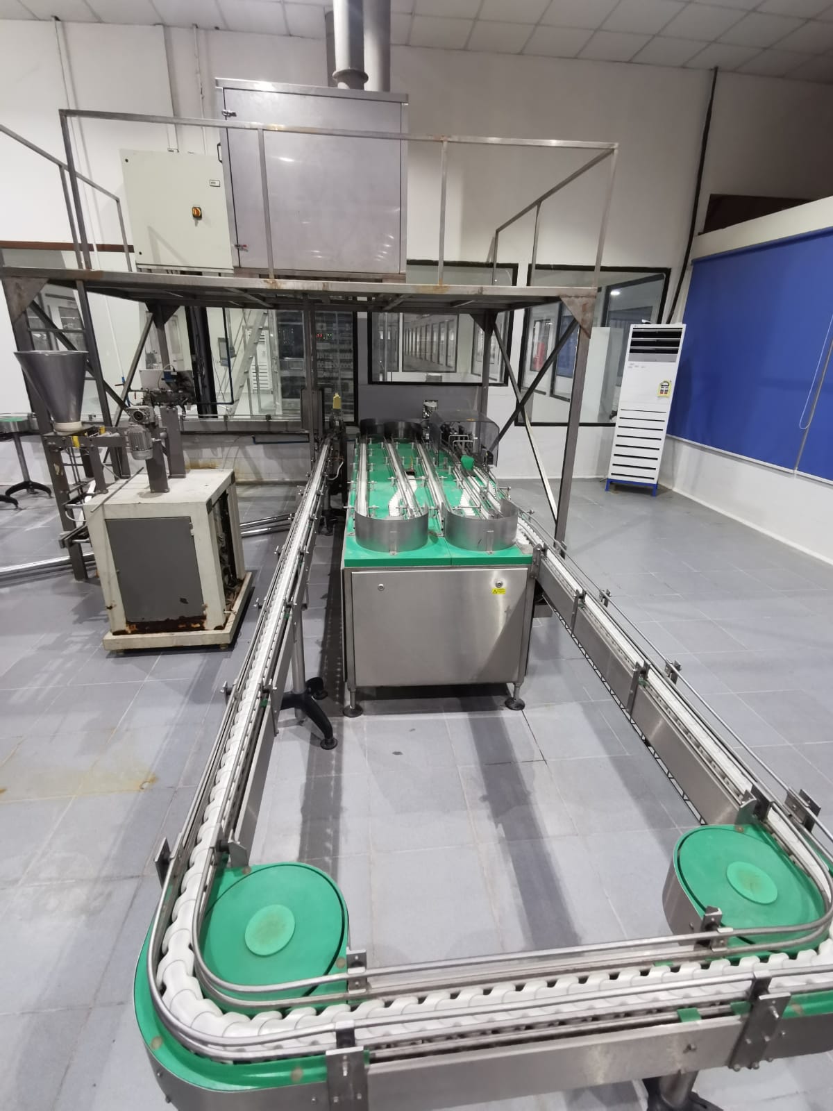 USED SIG COMBIBLOC 712 COMPLETE FILLING LINE FOR SALE