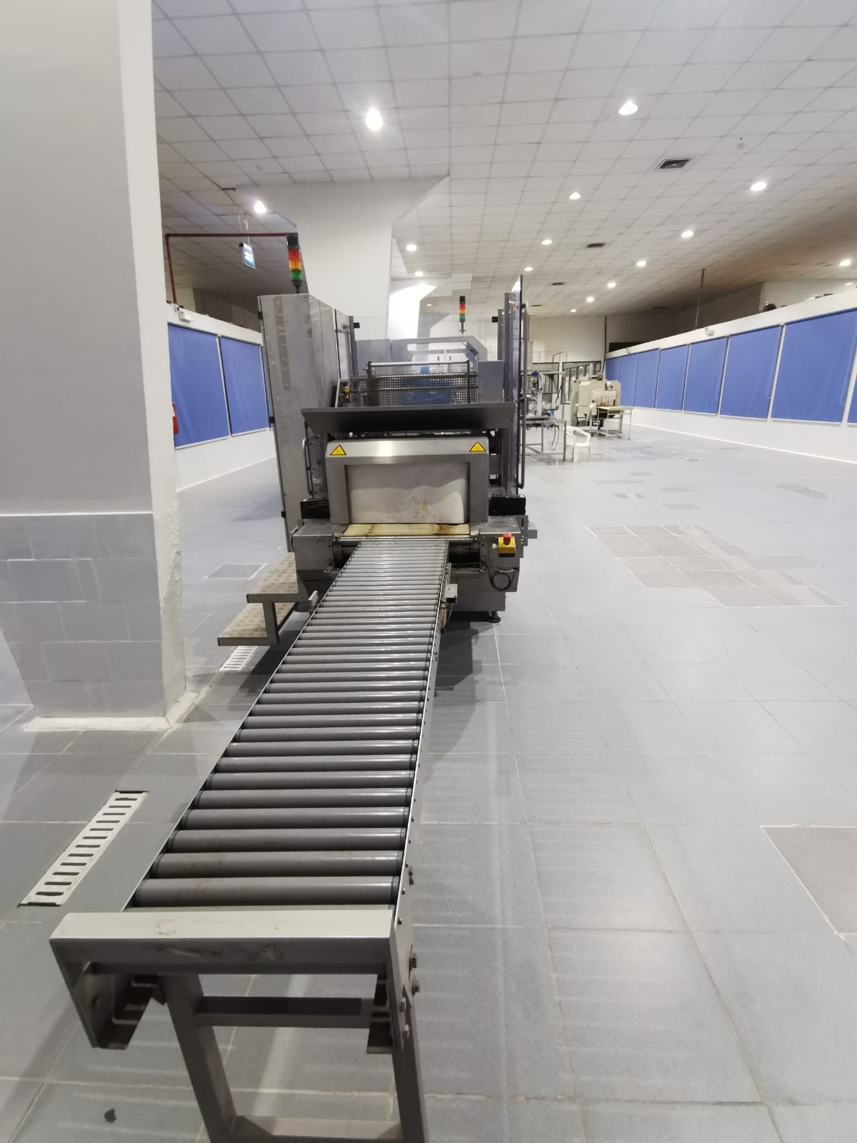 USED SIG COMBIBLOC 712 COMPLETE FILLING LINE FOR SALE