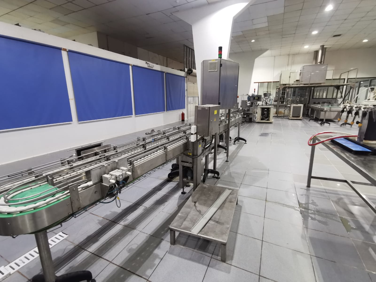 USED SIG COMBIBLOC 712 COMPLETE FILLING LINE FOR SALE