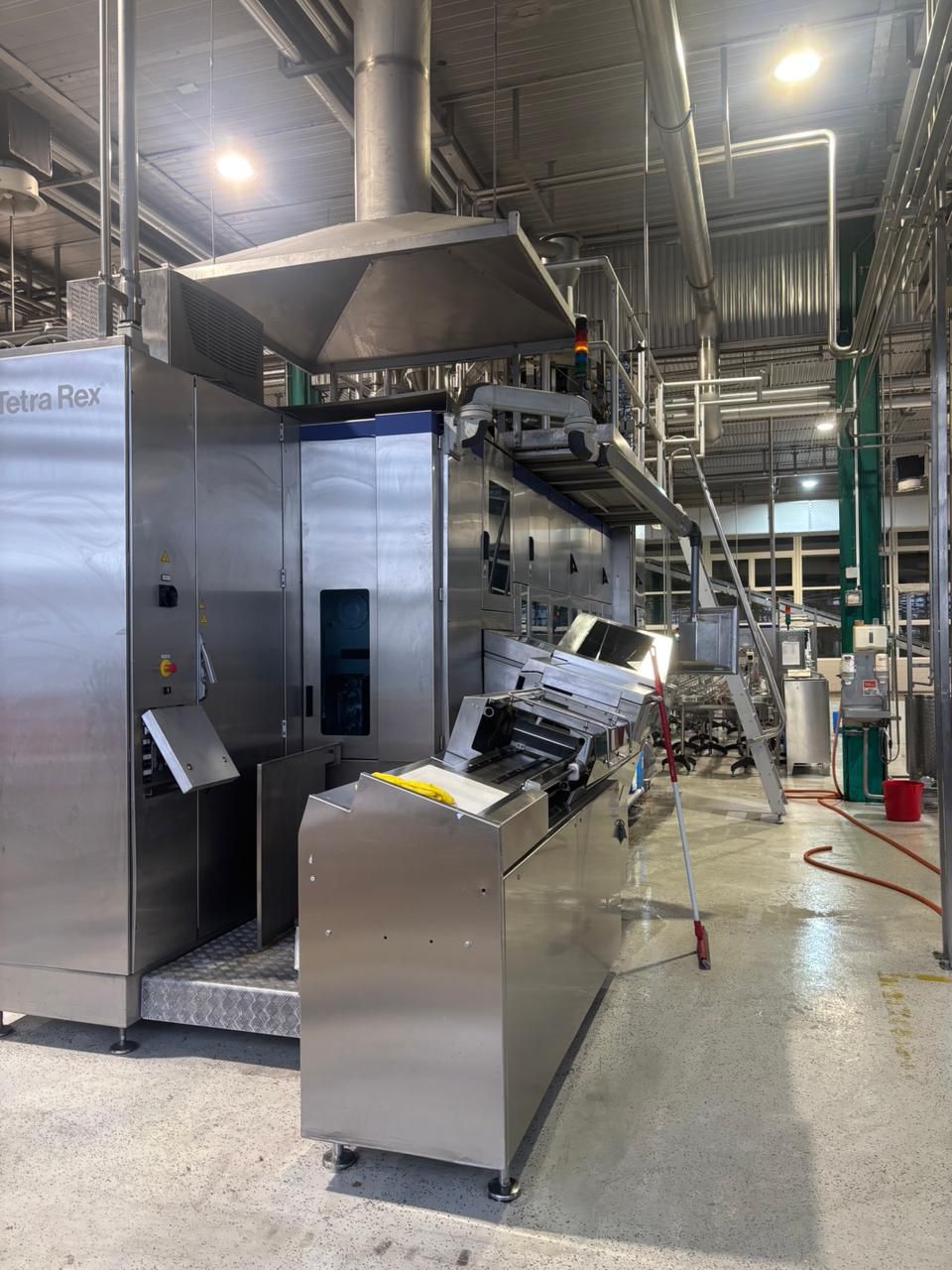 USED TETRA PAK REX TR27 ASEPTIC FILLING AND CAPPING COMPLETE LINE FOR SALE YEAR 2016
