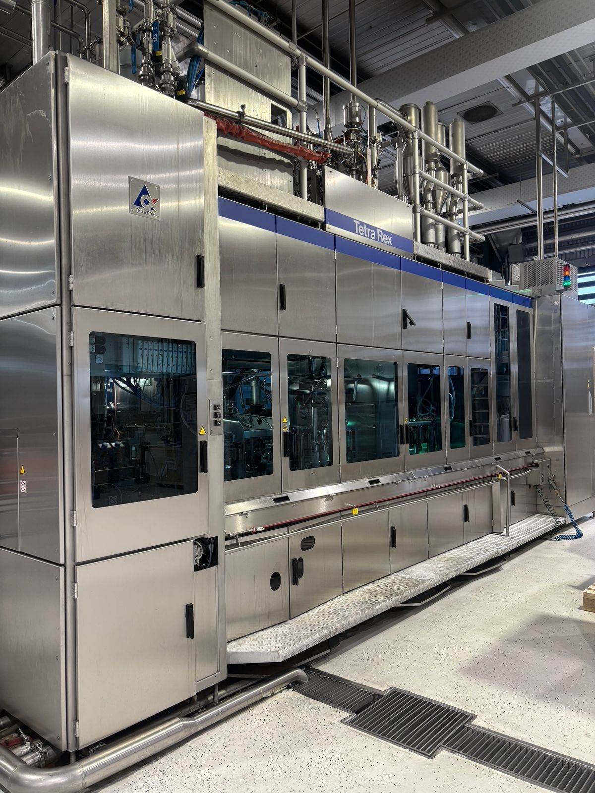 USED TETRA PAK REX TR27 ASEPTIC FILLING AND CAPPING COMPLETE LINE FOR SALE YEAR 2016