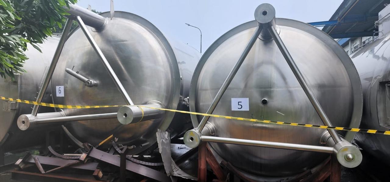 TBA 19 200ML SLIM 30v FILLING LINE AND TBA 8 1000ML SQUARE FILLING LINE AND GEA UHT PLANT 65000 LPH FOR SALE