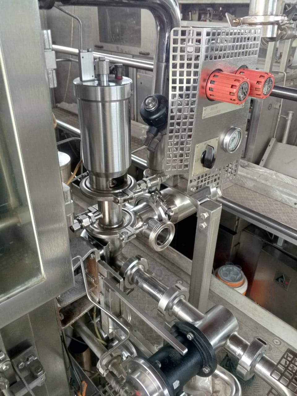 REFURBISHED TETRA PAK TBA 19 200ML SLIM 30v FILLING LINE FOR SALE
